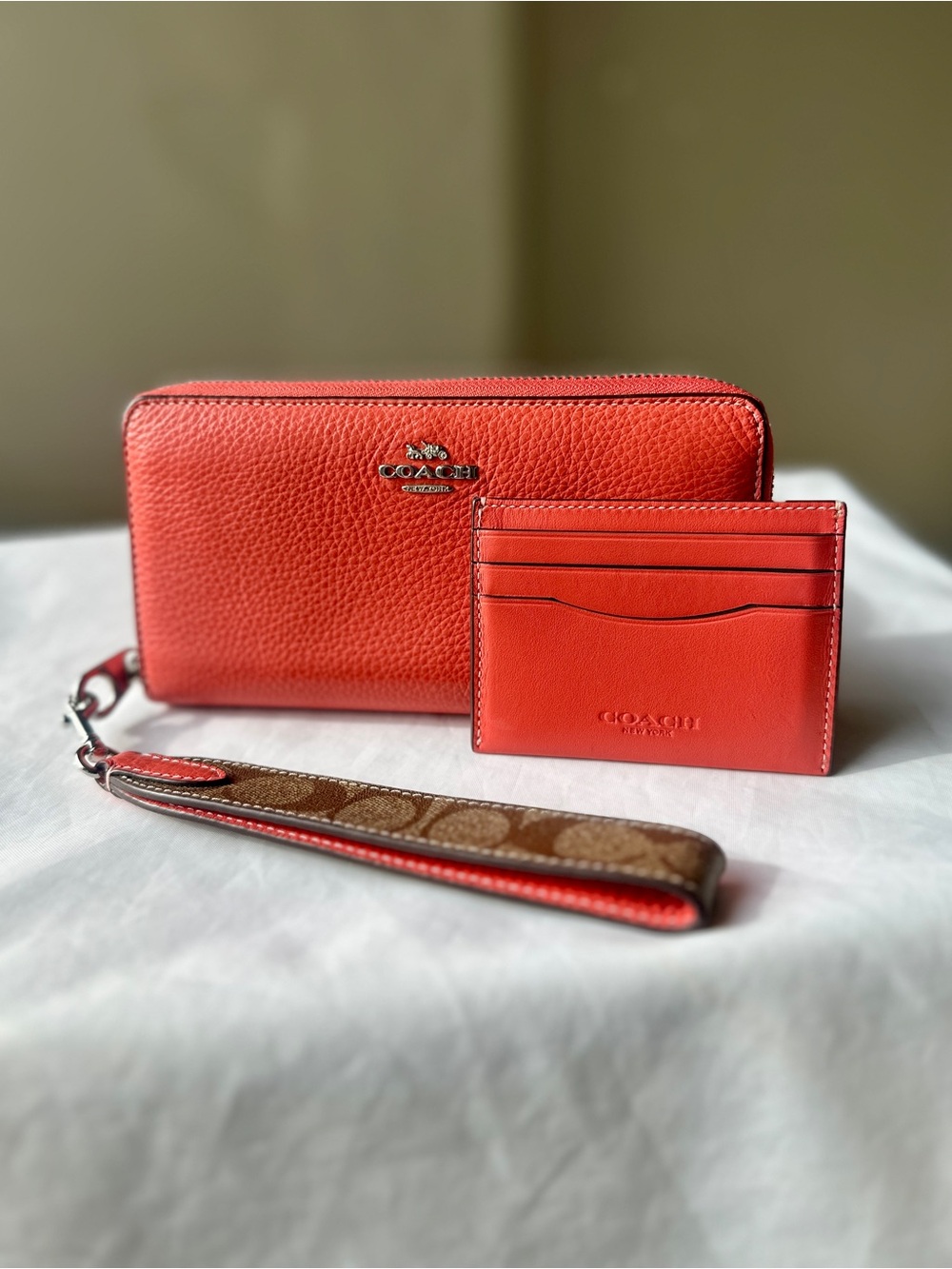 COACH Tangerine Pebbled Leather Zip Wallet + Card Holder Set Clean Interior